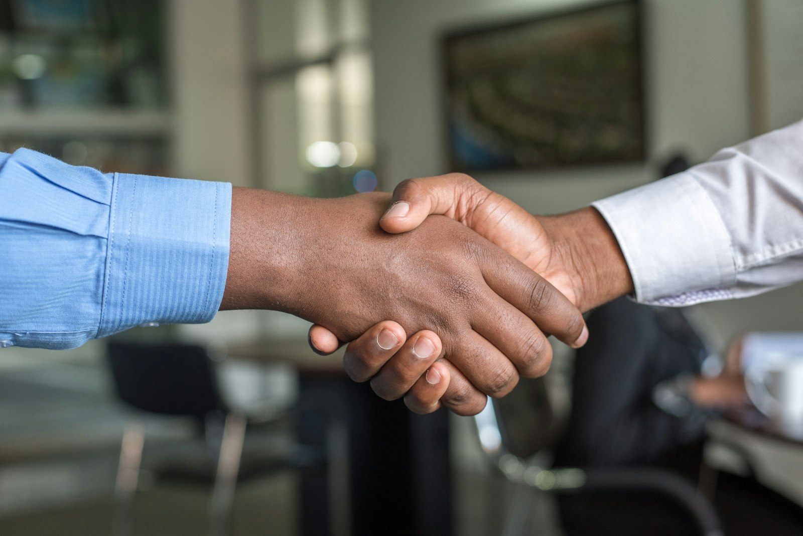 Industry advisor handshake